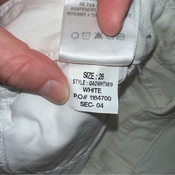 Joes jeans cuffed white capri pants - Picture 7 of 7